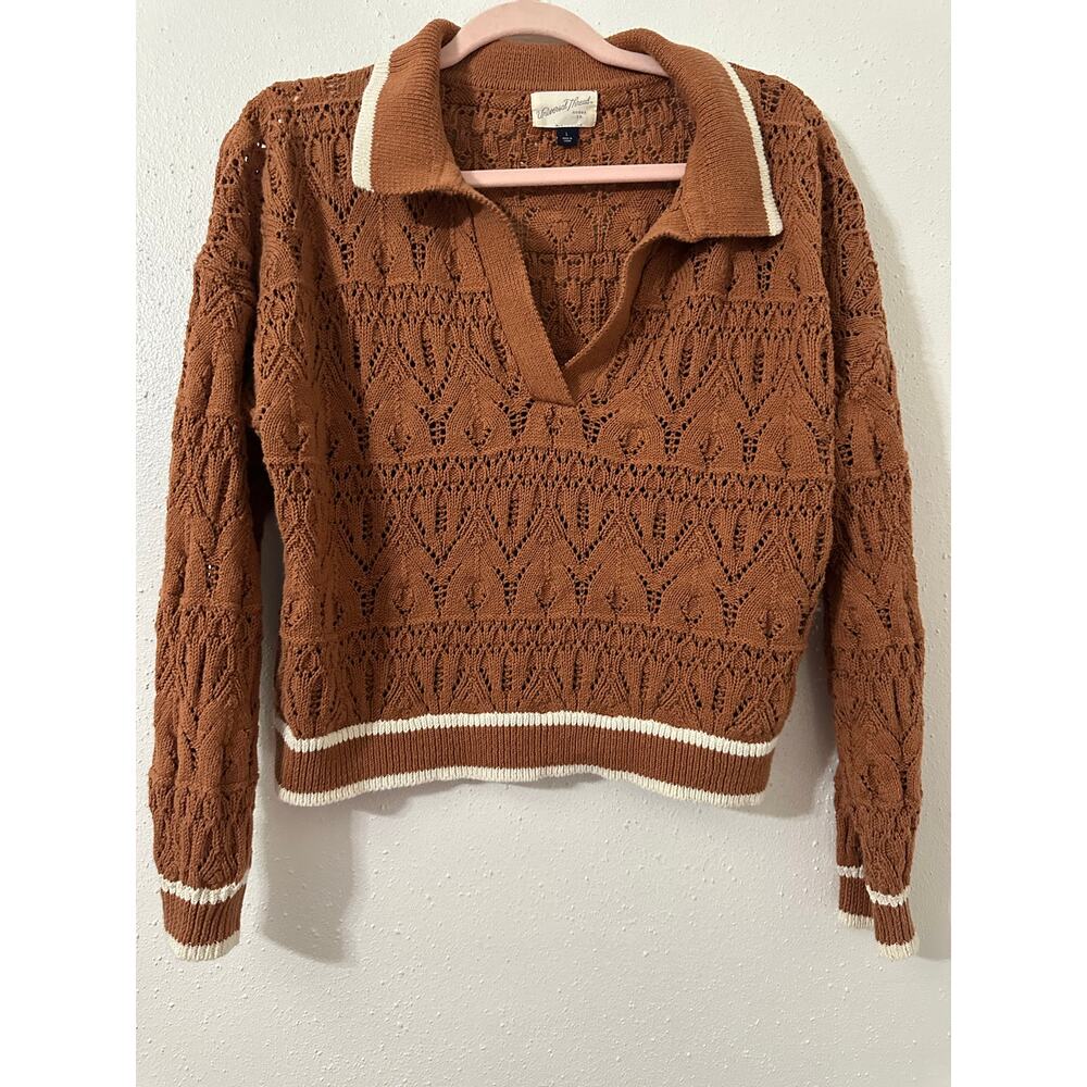Universal thread cropped crochet sweater L